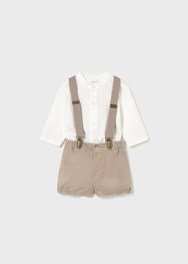 Completo pantaloncino con bretelle e camicia neonato