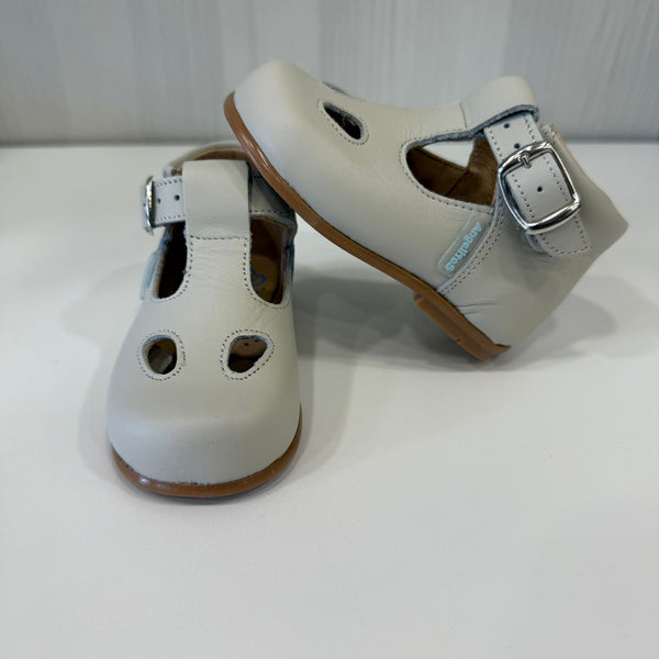 First steps shoes in genuine beige leather from number 18 to 24 