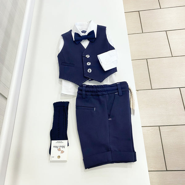 Completo 4 pezzi in blu con gilet camicia pantalone e papillon