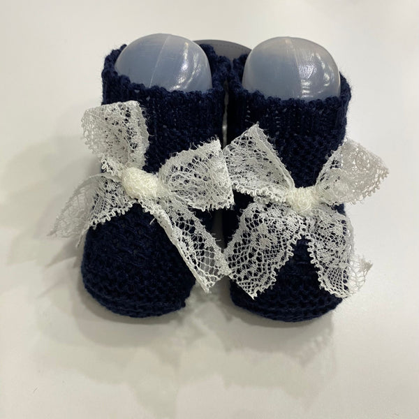 Scarpina con fiocco pizzo in filato leggero