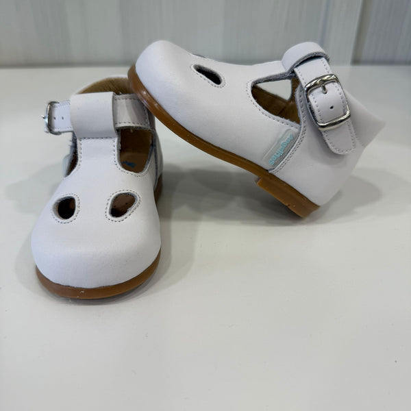First steps shoes in genuine white leather from number 18 to 24 