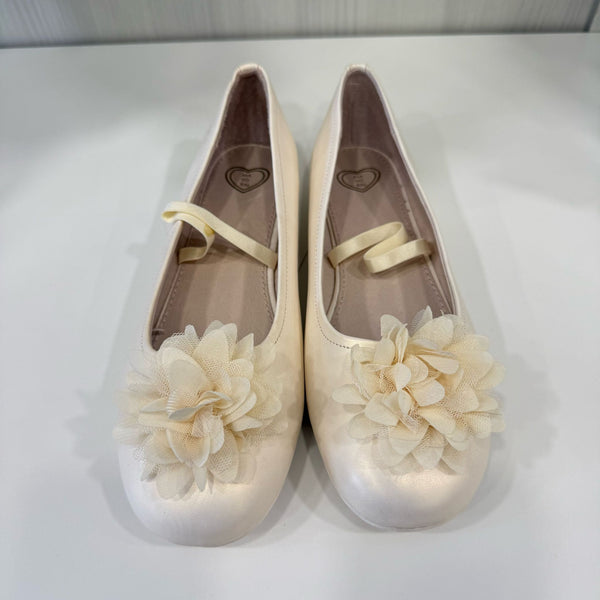 Ballerina fiore cerimonia