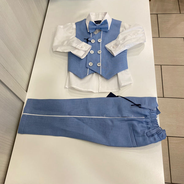 Completo elegante 4 pezzi con gilet camicia, pantalone e papillon