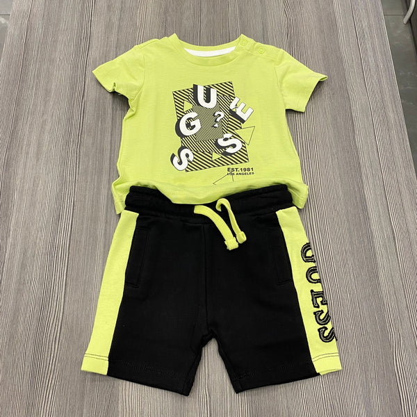 Completo t-shirt e shorts 3-6m a 7 anni verde