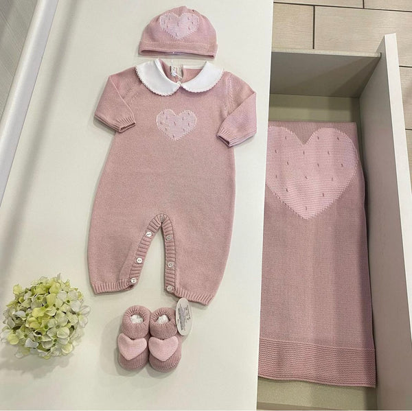Clinical exit heart onesie with sock, hat and blanket in 360 cotton yarn