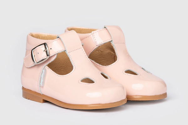 Shiny first steps shoe in genuine pink leather from number 18 to 24 