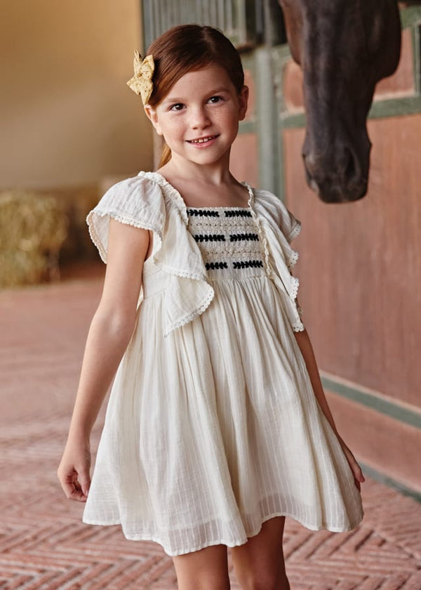 Girl's ruffle dress and embroidery 3926 